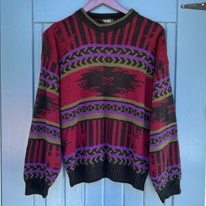 Vintage Van Cort sweater featuring a geometric Aztec or Fair Isle pattern Size L